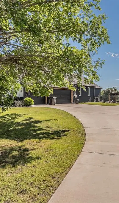 505 N Saddle Horn Court, Weatherford TX 76087 - Photo 3
