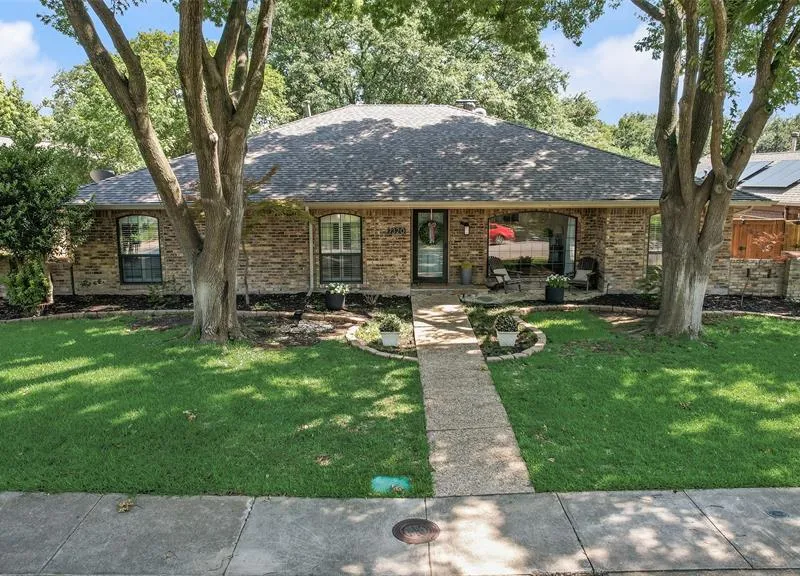 7320 Brentfield Drive, Dallas TX 75248