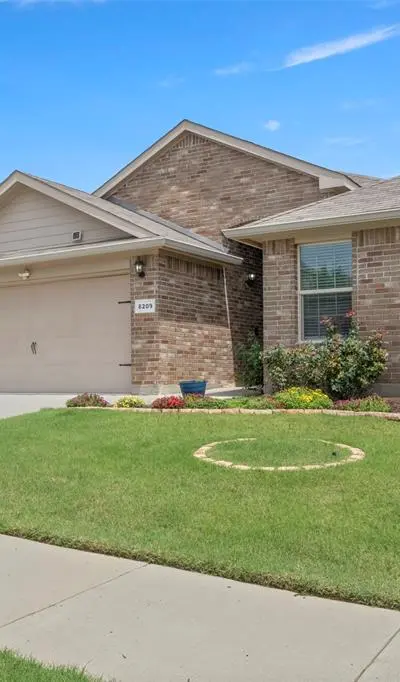 8209 Karole Drive, Fort Worth TX 76120