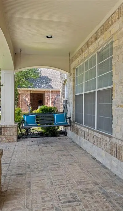 2521 Sir Tristram Lane, Lewisville TX 75056 - Photo 2