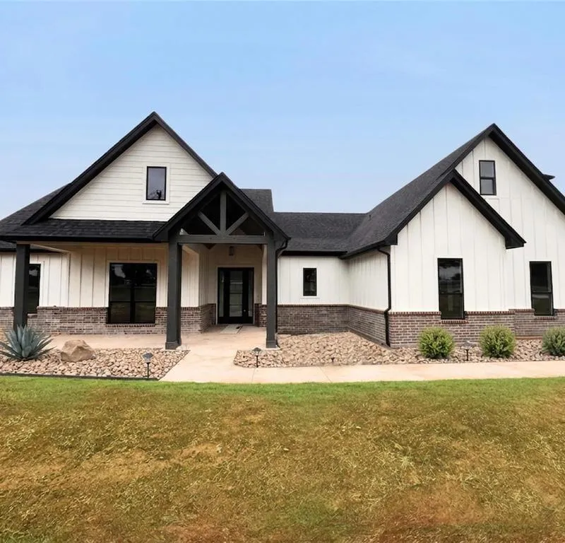 121 Cartwright Road, Weatherford TX 76087