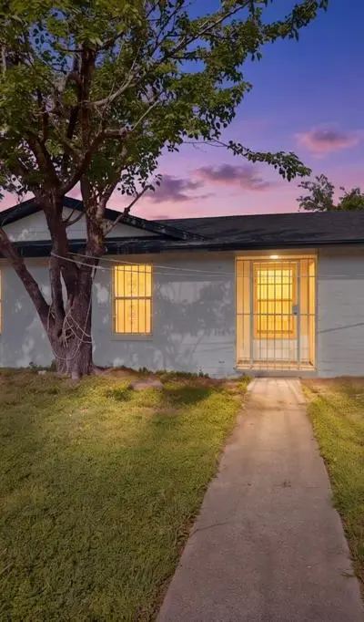 301 Stoneport Drive, Dallas TX 75217