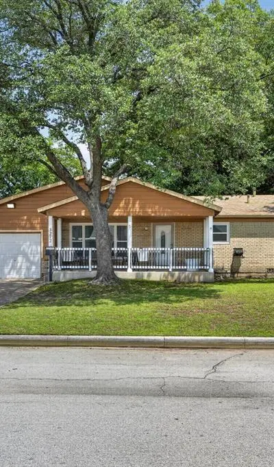 3272 Mimosa Park Drive, Richland Hills TX 76118