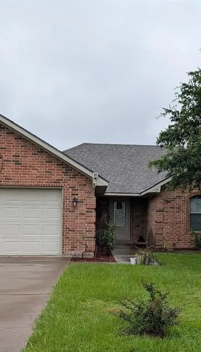 125 Meadow Heath Drive, Gun Barrel City TX 75156