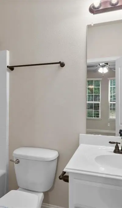 2500 Rockbrook Drive # B83, Lewisville TX 75067 - Photo 4