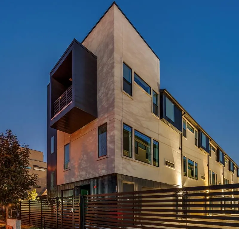 2900 Hawthorne Avenue # 102, Dallas TX 75219