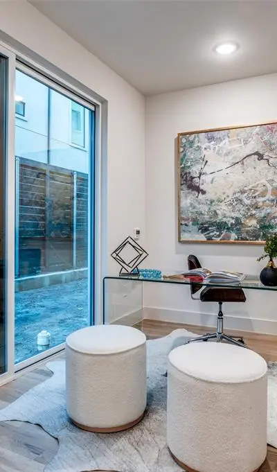 2900 Hawthorne Avenue # 102, Dallas TX 75219 - Photo 3
