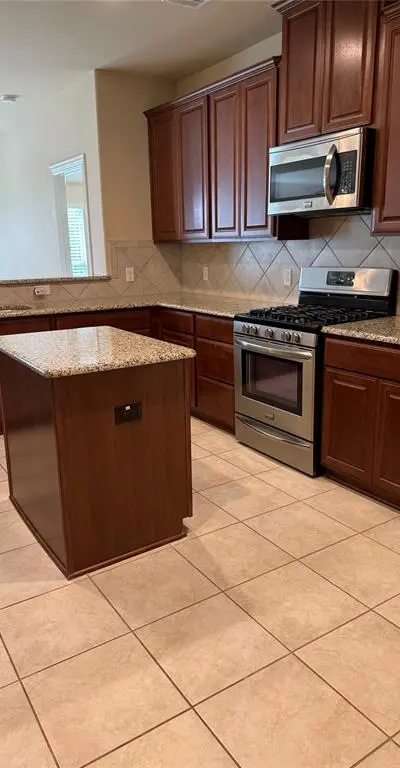 3908 Wavertree Road, Frisco TX 75036 - Photo 3