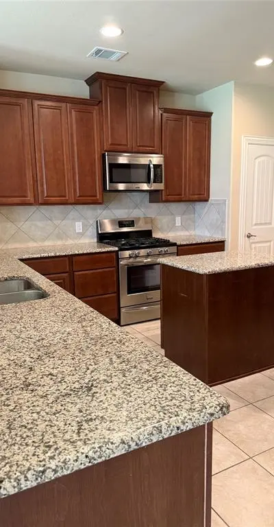 3908 Wavertree Road, Frisco TX 75036 - Photo 4