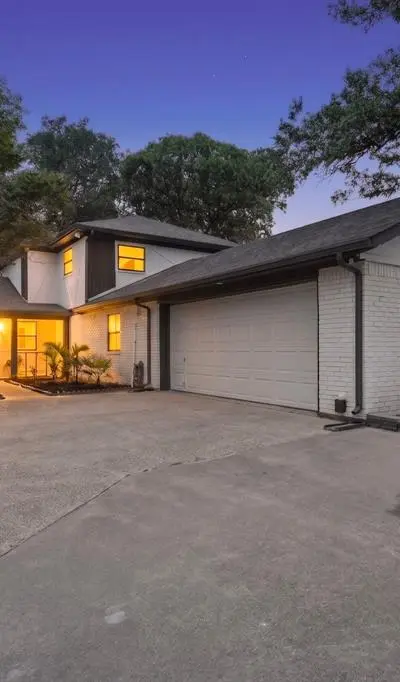 150 S Woodland Trail, Double Oak TX 75077