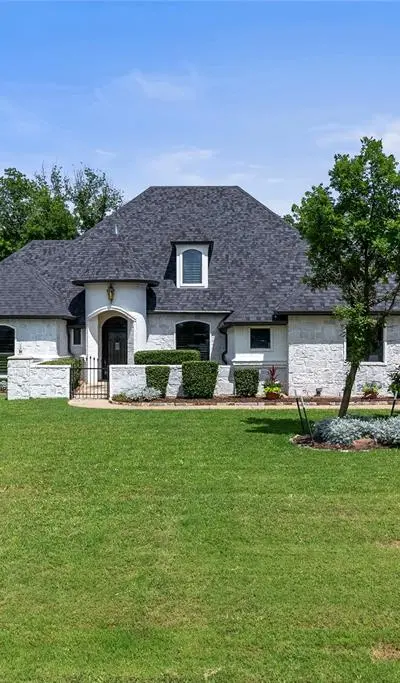 110 Red Oak Drive, Krugerville TX 76227 - Photo 2