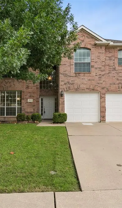 10513 Donnis Drive, Fort Worth TX 76244