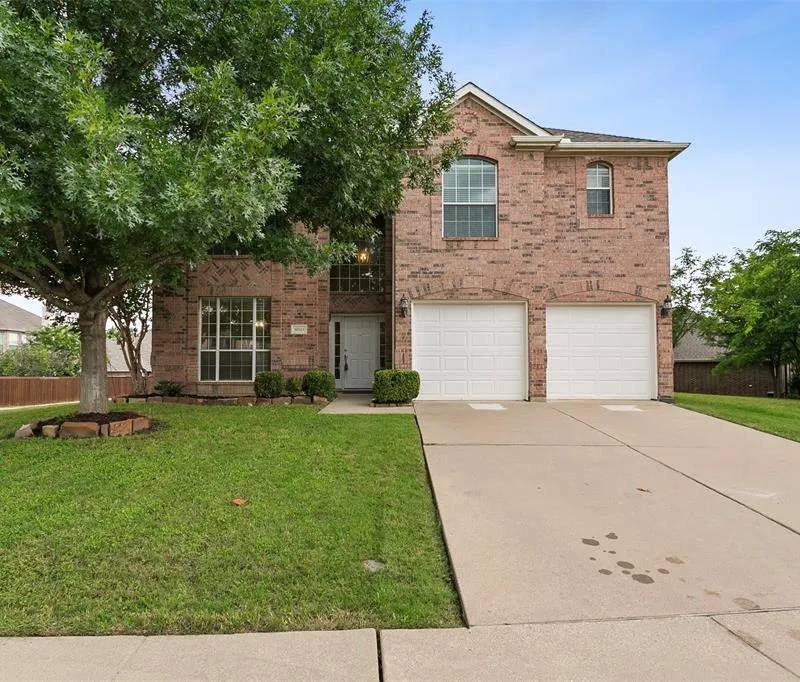 10513 Donnis Drive, Fort Worth TX 76244
