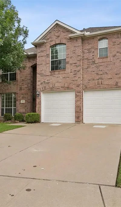 10513 Donnis Drive, Fort Worth TX 76244 - Photo 2