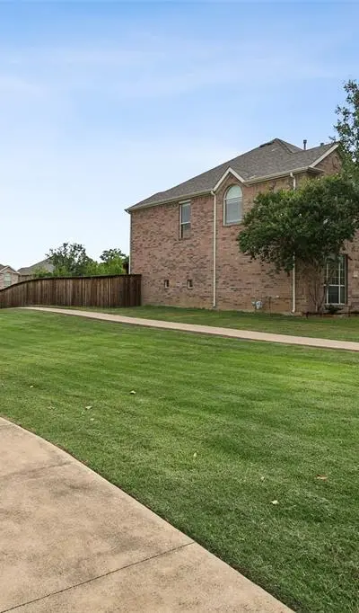 10513 Donnis Drive, Fort Worth TX 76244 - Photo 4