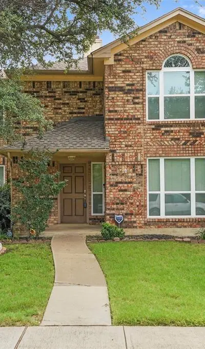 2924 Peninsula Way, Carrollton TX 75007