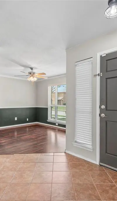 2924 Peninsula Way, Carrollton TX 75007 - Photo 3