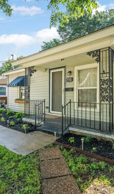 602 Harrisdale Avenue, River Oaks TX 76114