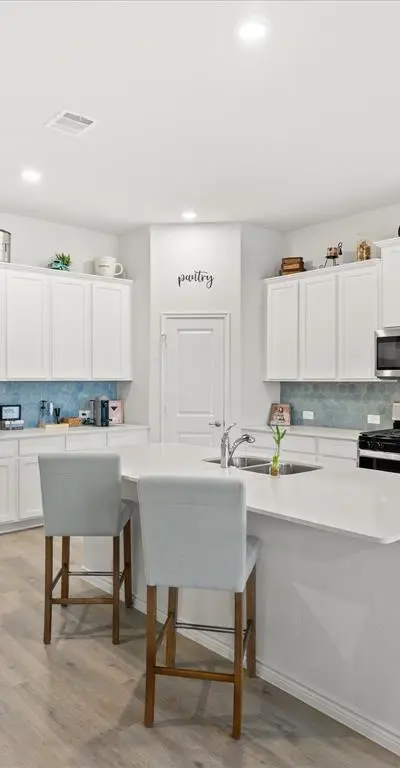 10017 Gray Barrel Drive, Aubrey TX 76227