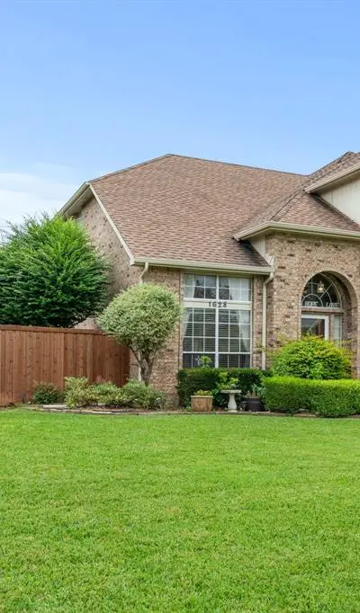 1628 Savage Drive, Plano TX 75023 - Photo 2