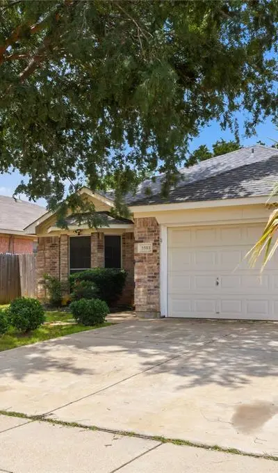 5503 Alta Verde Circle, Arlington TX 76017 - Photo 2