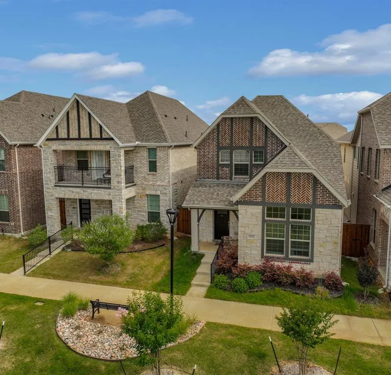 2617 Kings Canyon Mews, Corinth TX 76210