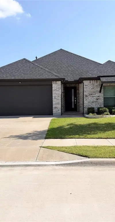 218 Brookview Drive, Lavon TX 75166