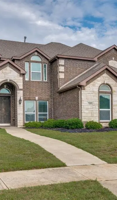 233 Chappellet Street, Kennedale TX 76060 - Photo 2