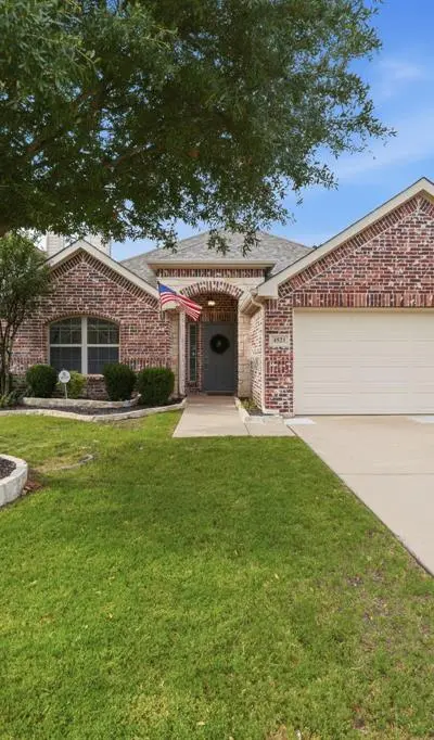 4521 Lakeside Hollow Street, Fort Worth TX 76262