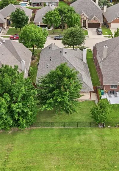 4521 Lakeside Hollow Street, Fort Worth TX 76262 - Photo 2