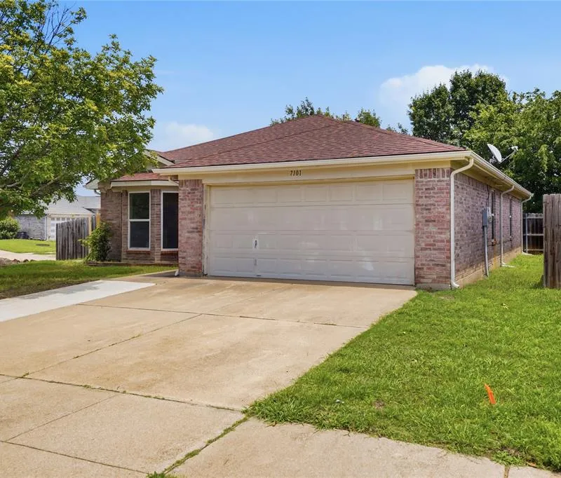 7101 Ranger Way, Fort Worth TX 76133