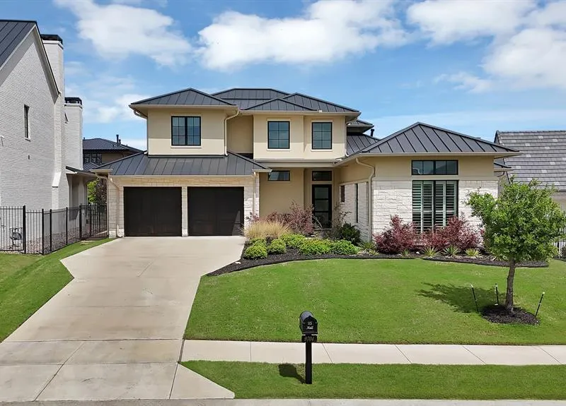 9704 Latour Court, Fort Worth TX 76126