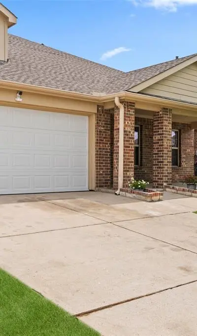 2103 Meadow Park Drive, Princeton TX 75407 - Photo 3