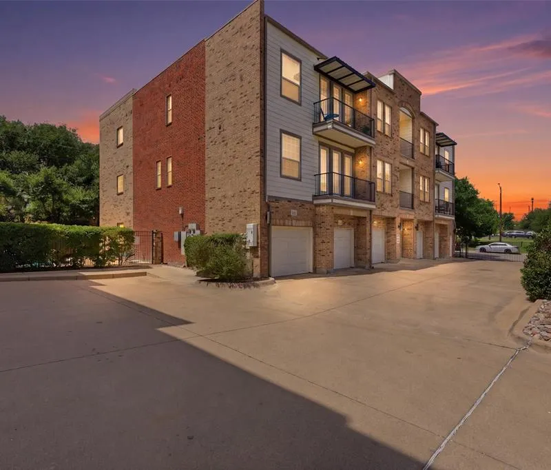 1020 Texas Street # 3100, Fort Worth TX 76102