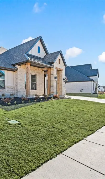 914 Highlands Avenue, Aledo TX 76008 - Photo 2