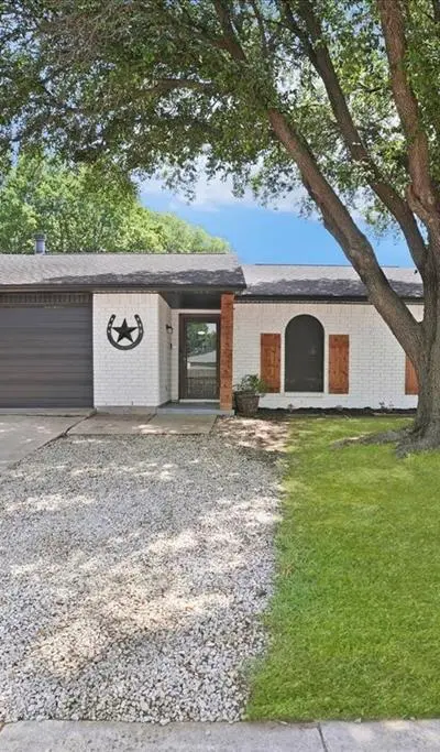 7313 Lee Drive, Forest Hill TX 76140 - Photo 4