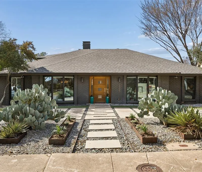 9522 Robin Meadow Drive, Dallas TX 75243