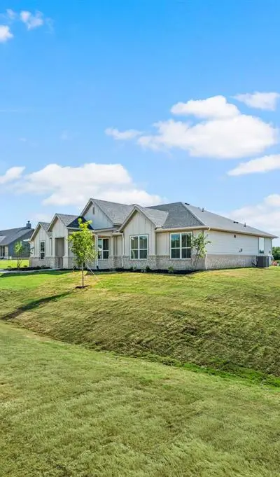 110 Brush Creek Drive, Boyd TX 76023 - Photo 2