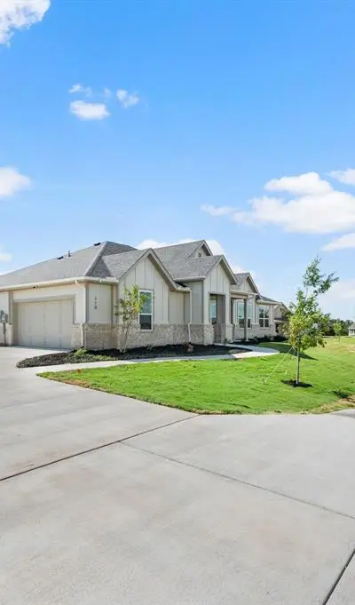110 Brush Creek Drive, Boyd TX 76023 - Photo 3