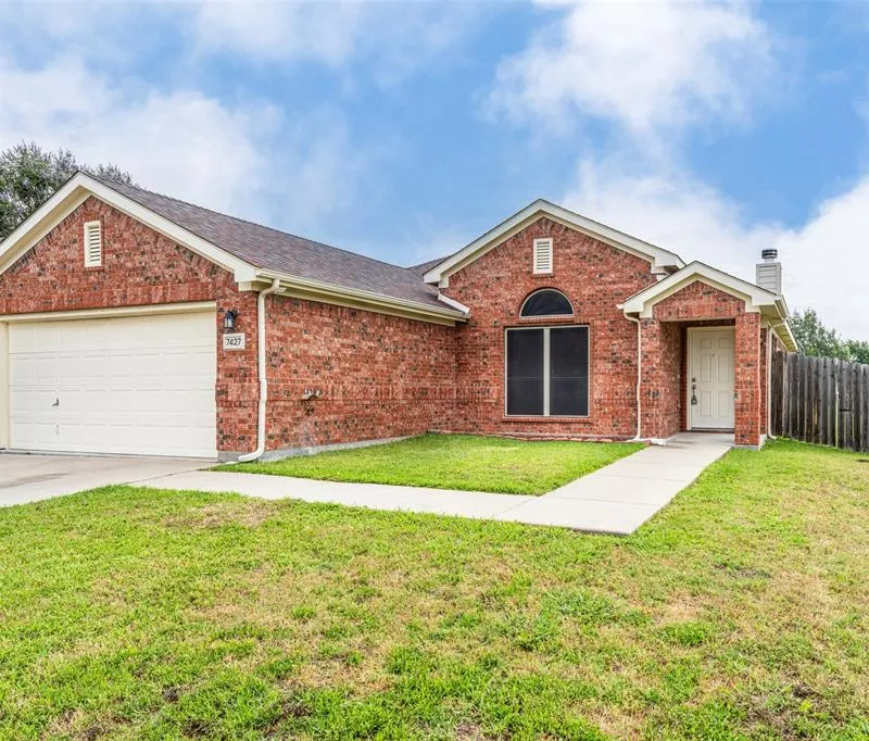 7427 Fossil Creek Drive, Arlington TX 76002