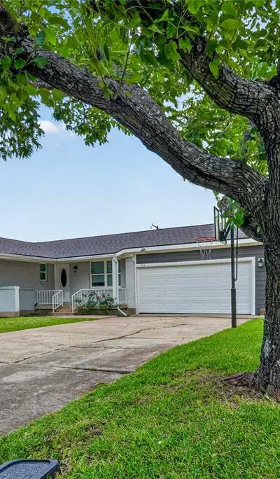 309 Mulberry Street, Ferris TX 75125 - Photo 2