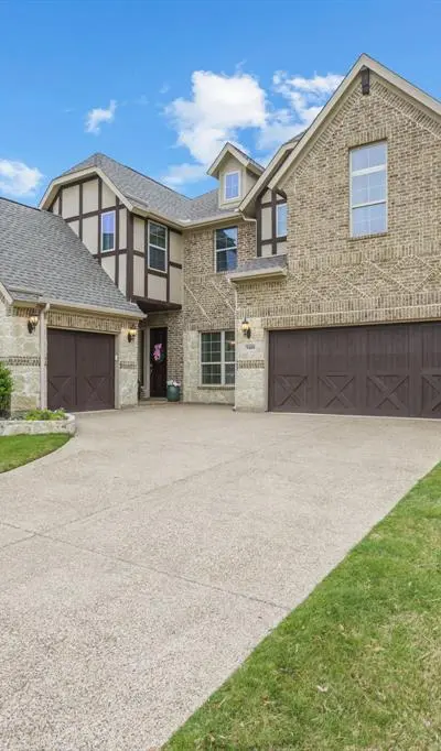 9409 Blackpine Court, Lantana TX 76226