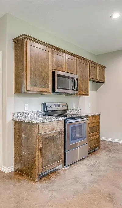 464 Wildwood Lane, Burleson TX 76028 - Photo 3