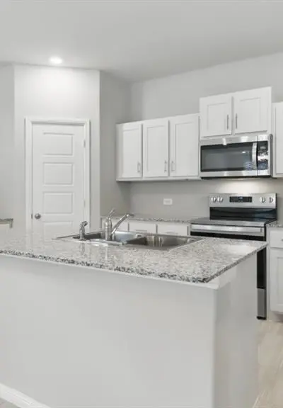 9332 PEAR BUTTE Drive, Fort Worth TX 76140 - Photo 2