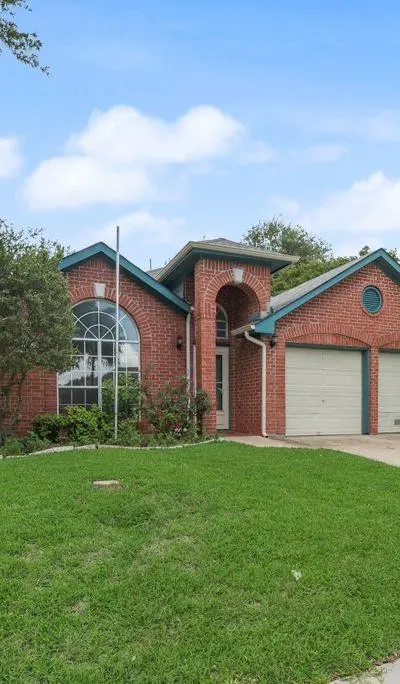 2707 Red Oak Drive, Grand Prairie TX 75052 - Photo 4