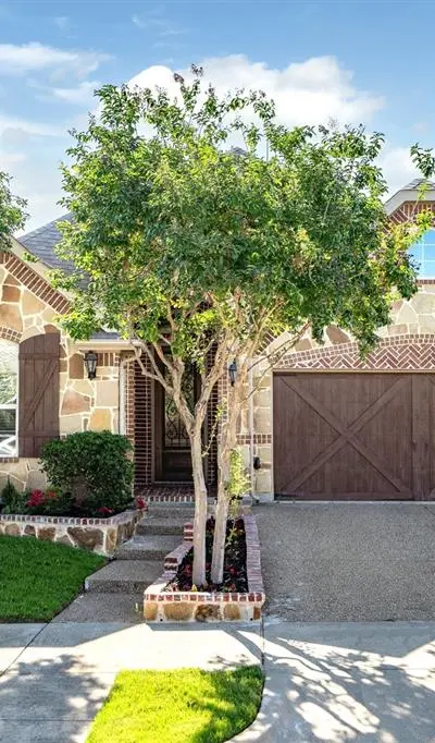 604 Satinwood Lane, Euless TX 76039