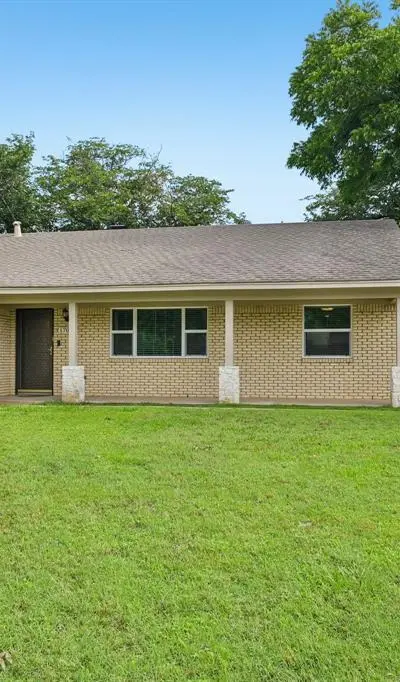 1707 Park Ridge Terrace, Arlington TX 76012