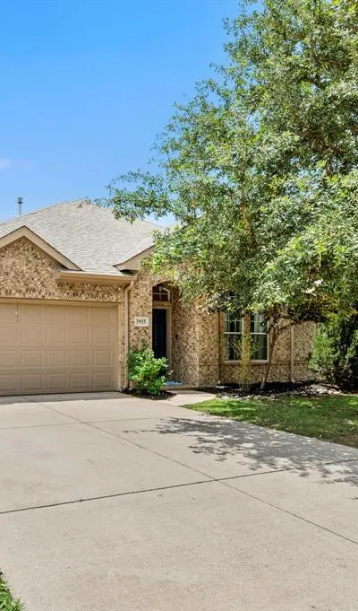 3513 Carlton Street, Grapevine TX 76092 - Photo 2