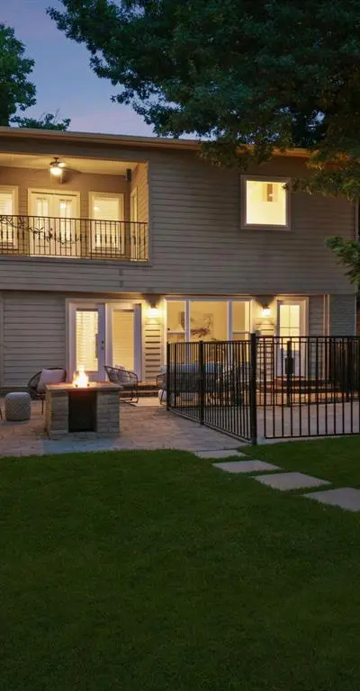 1119 N Winnetka Avenue, Dallas TX 75208 - Photo 2