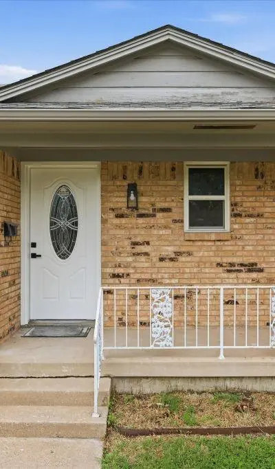 5719 Enchanted Lane, Dallas TX 75227 - Photo 2